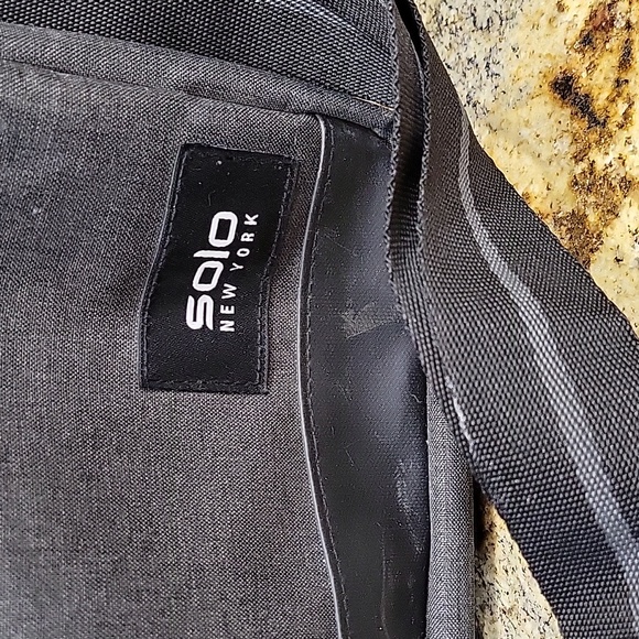 Solo New York Gray Laptop Bag, Converts To Backpack  Hybrid Briefcase 15.6" - Picture 2 of 7